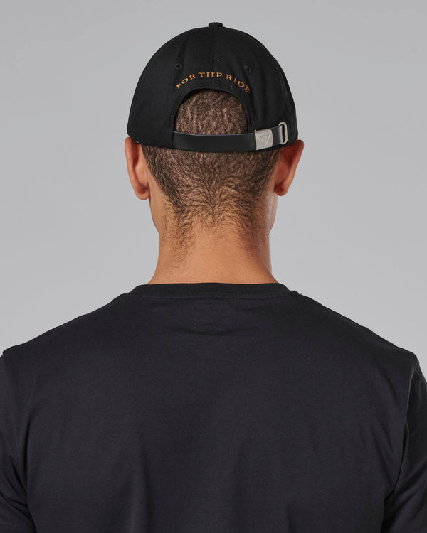 Charles Badge Baseball Cap in Black